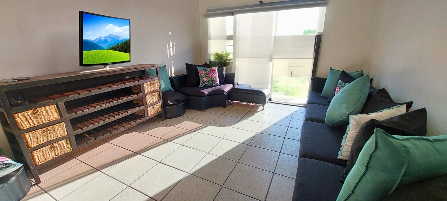 2 Bedroom Property for Sale in Sea Breeze Western Cape